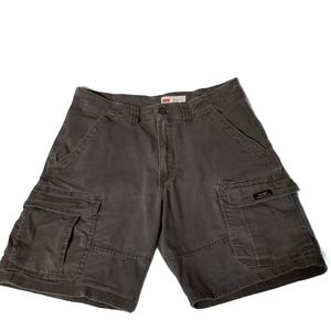 Wrangler Relaxed Fit Gray Cargo Shorts